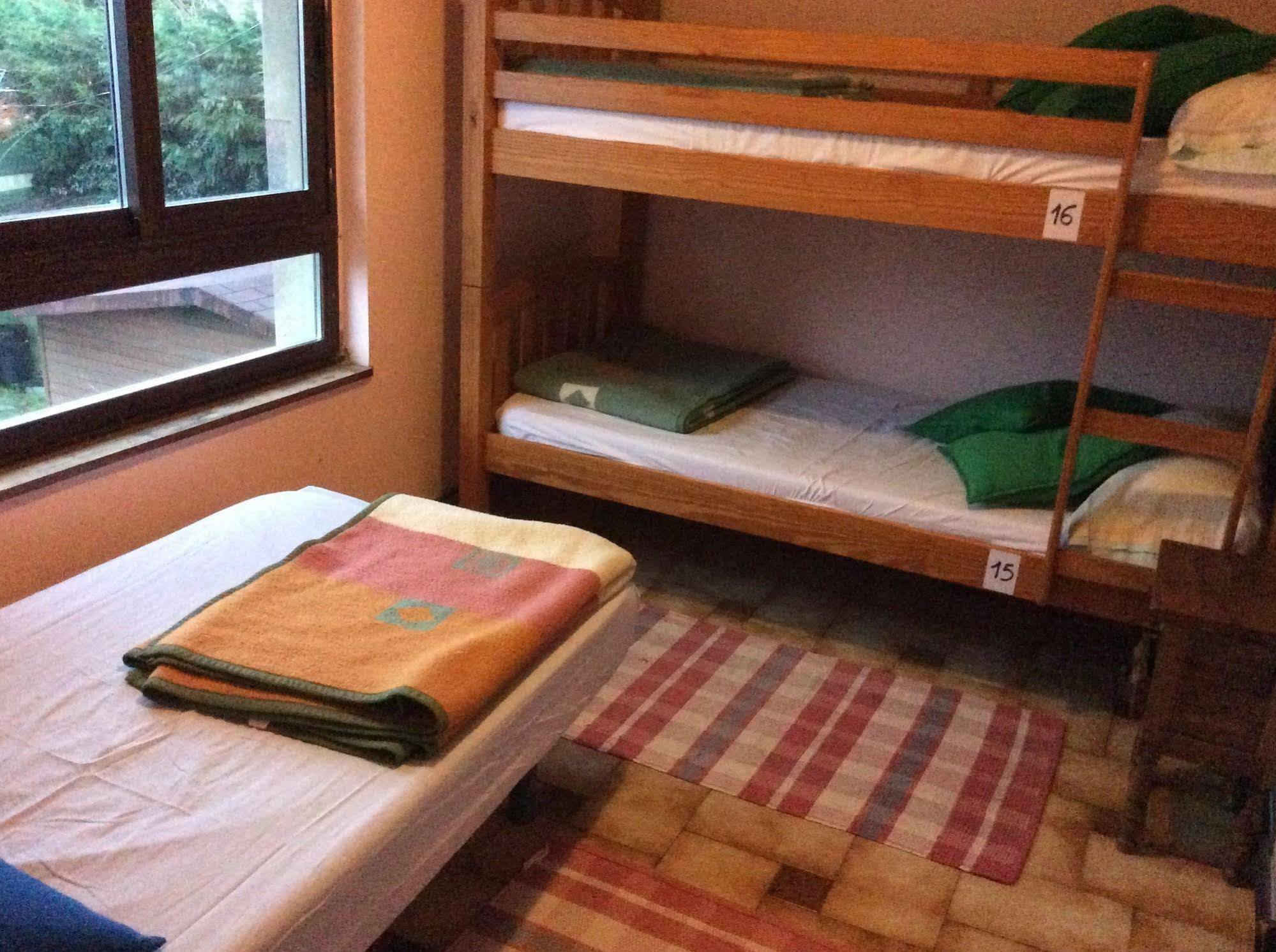 Eco-Hostel La Casa Verde Поо-де-Льянес Экстерьер фото