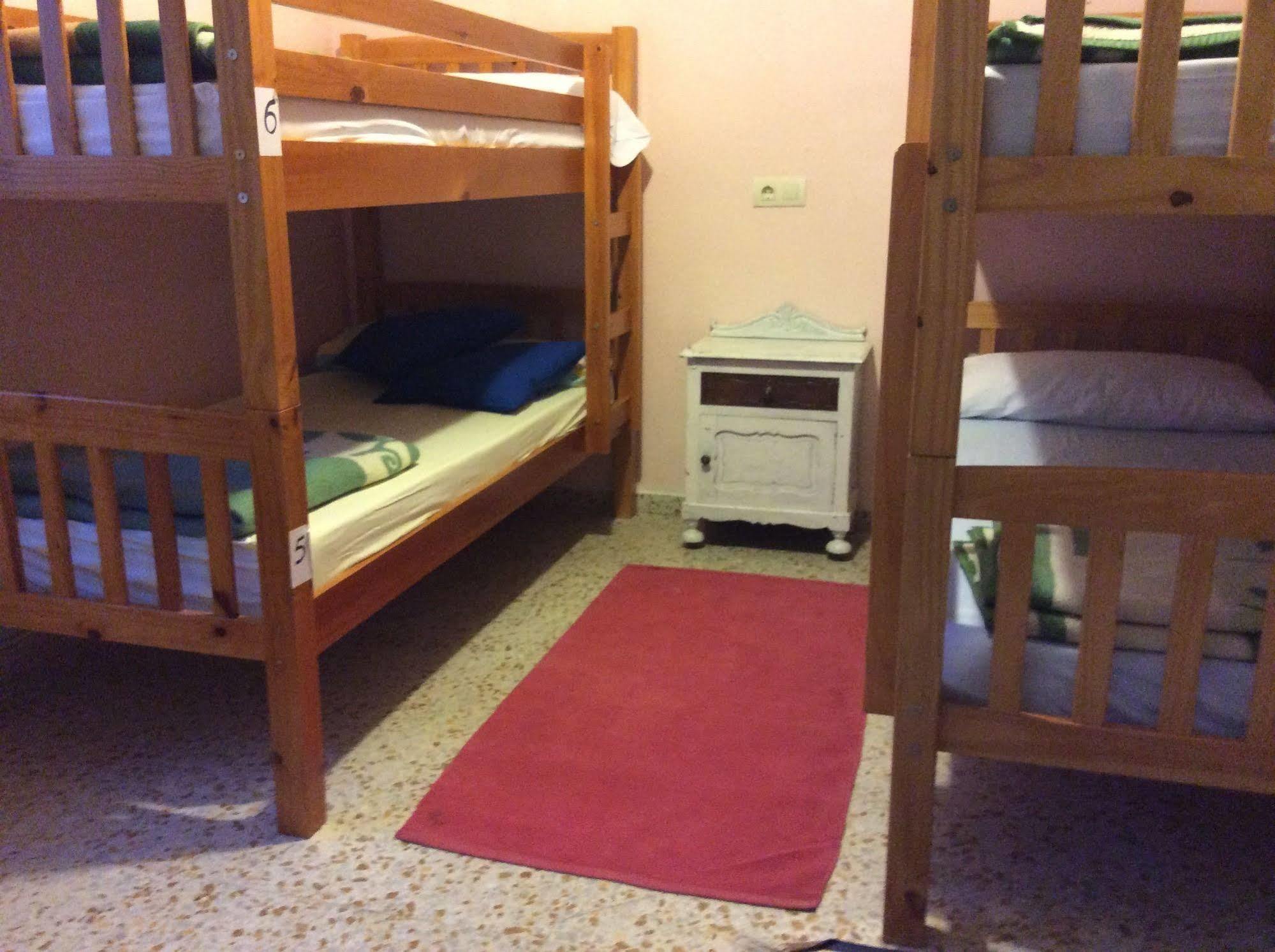 Eco-Hostel La Casa Verde Поо-де-Льянес Экстерьер фото